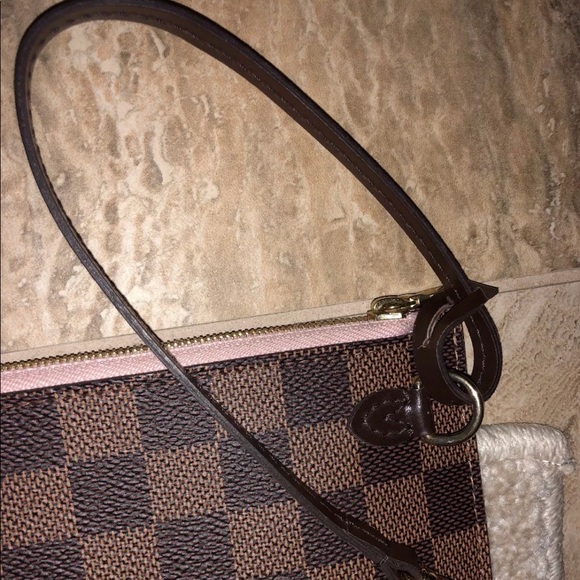 Louis Vuitton Pochette - Picture 4 of 8